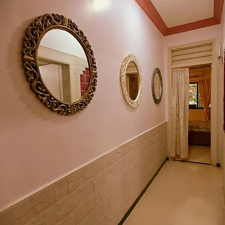 Kaypee Mansion - 3 Bedroom Apartment Mumbai