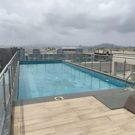 Marbella Near Bkc Pool, Wi-fi, Kitchen Mumbai