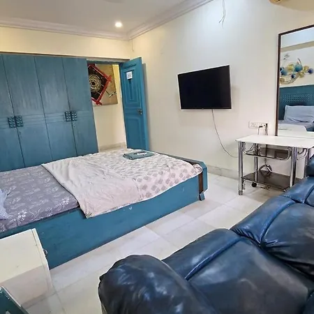 Butterfly 4 Bedroom Apartment *