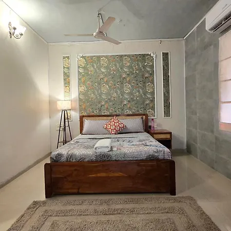 Annapura Floral- 4 Bedroom * Mumbai