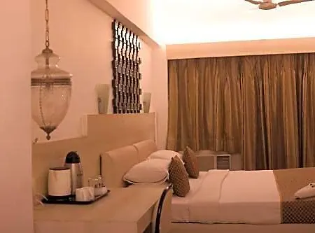 Hotel Samraj 2*