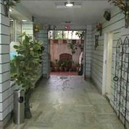 Sea Lord Hotel 2*