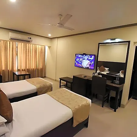 Kings International Juhu 3*