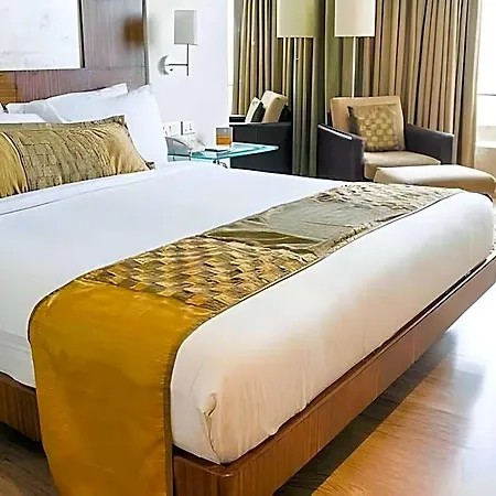 Hotel Mirage Hotel, International Airport