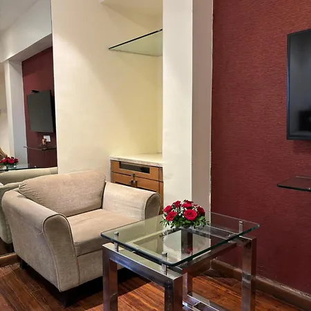 Ramee Guestline Khar Hotel 3*