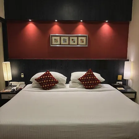 Ramee Guestline Khar 3*