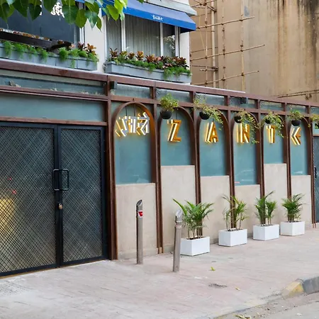Bawa Bandra Hotel 3*