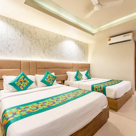 Hotel Treebo Amber International Airport T2