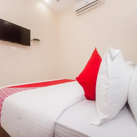 Hotel O Greenforest Near Airport Road Metro Station
