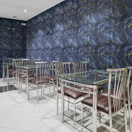 Hotel Super Oyo O Powai Mumbai