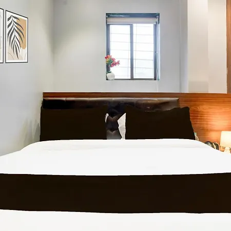 Super Oyo O Powai Hotel 4*