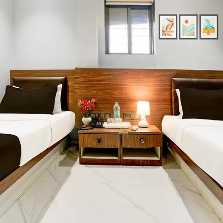 Hotel Super Oyo O Powai Mumbai