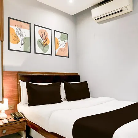 Hotel Super Oyo O Powai