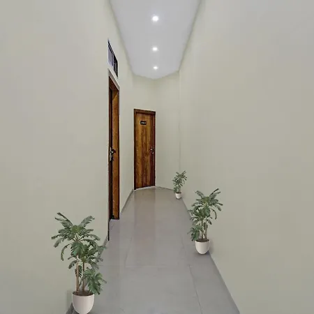 Hotel Hotelo The 4*