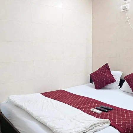 Fabhotel Kamal Hotel