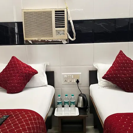 Fabhotel Kamal Hotel 2*