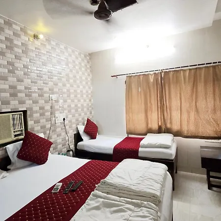 Hotel Fabhotel Kamal Mumbai