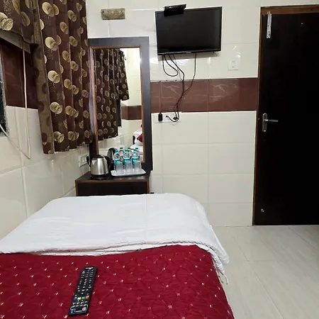Hotel Fabhotel Kamal