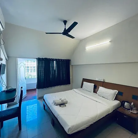 Iham Paradise Hotel Mumbai
