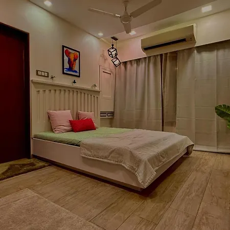 Apartment Sea Breeze Suite, Juhu Mumbai