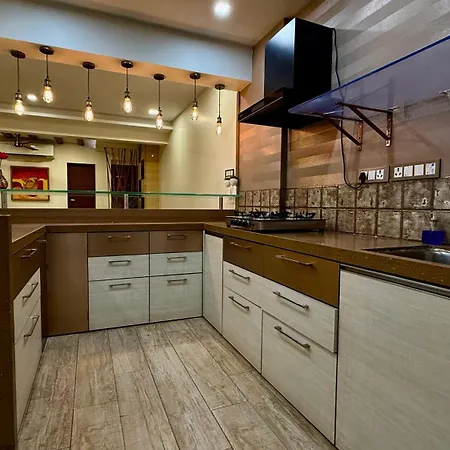 Sea Breeze Suite, Juhu *