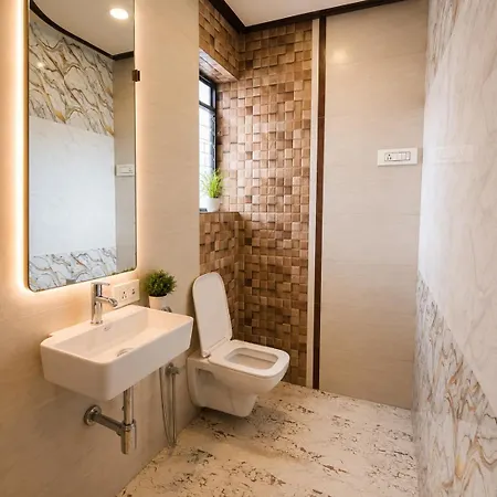 Transit Seven Hill Airport Hotel 3*
