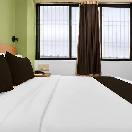 Collection O Midc Mahape Mumbai Formerly Didar House Hotel 3*