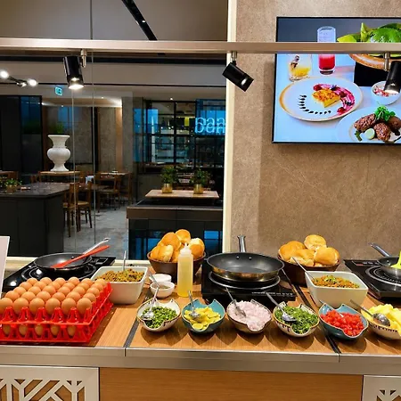 Fairfield By Marriott Andheri West Hotel