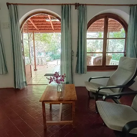Manoribel Hotel 3*