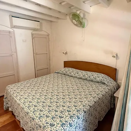 Hotel Manoribel