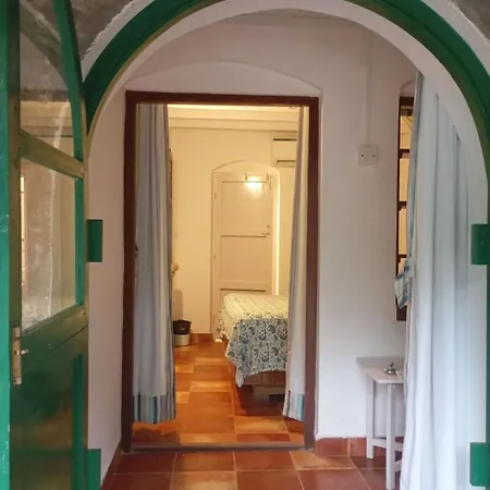 Hotel Manoribel