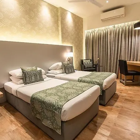 Metro - The Executive Hotel 3*