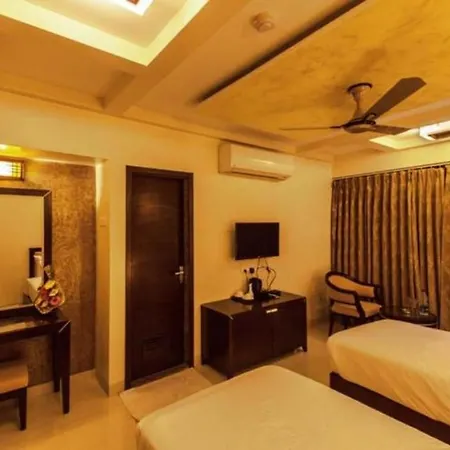 Anantha Executive Hotel 3*