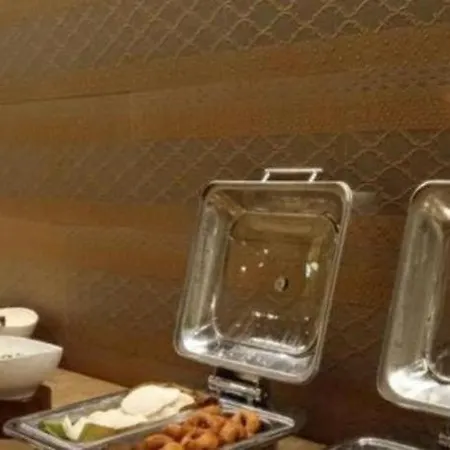 Hotel The Grandeur Boutique *