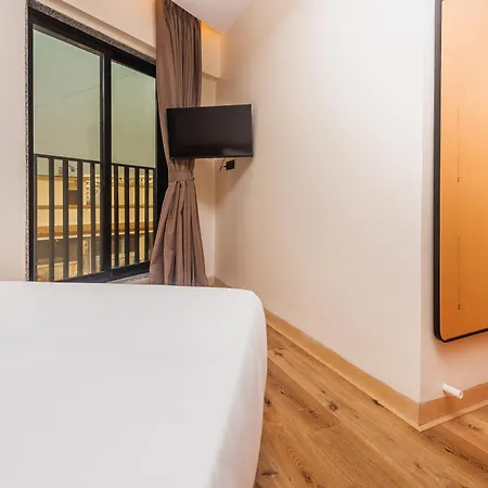 Hotel Rara 3*