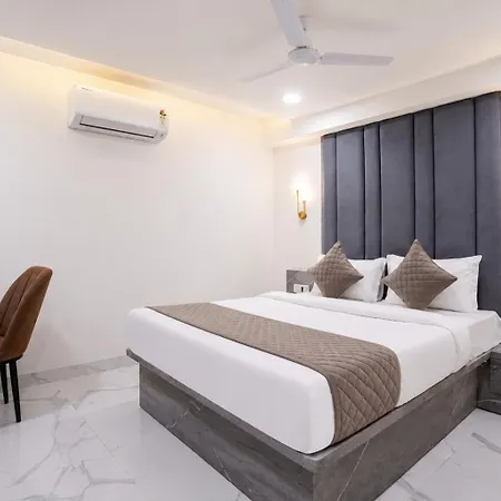 Byland International Andheri 3*