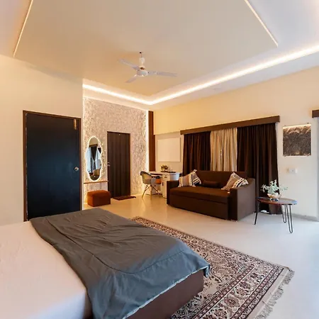 Villa Whispering Stones 4bhk Modern Spacez With Indoor Bar *