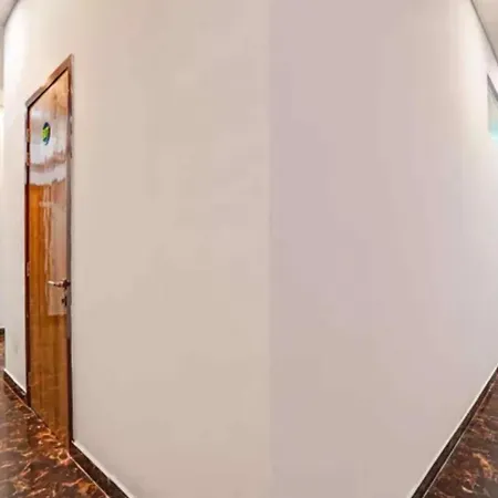 Fabhotel Freedom Star 4*