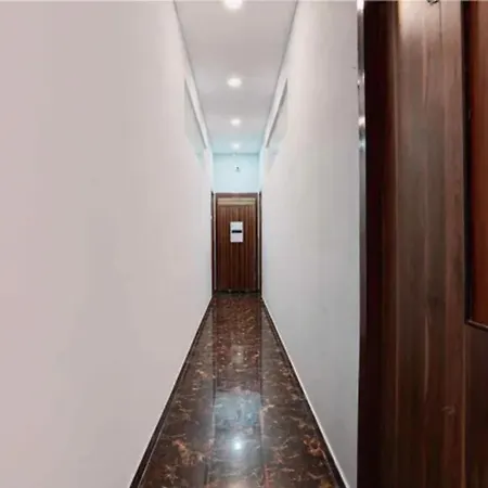 Hotel Fabhotel Freedom Star Mumbai
