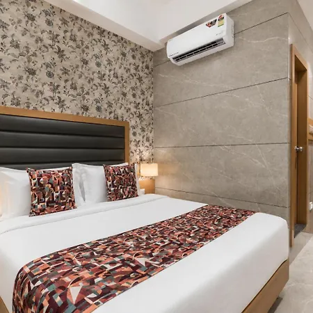 Stellos Hotel 3*