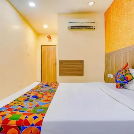Fabexpress Prakash Hotel