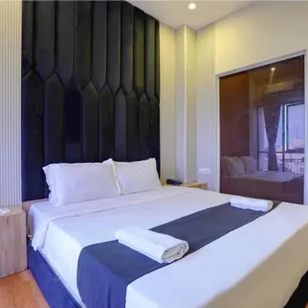 Fabhotel Freedom Star Hotel Mumbai