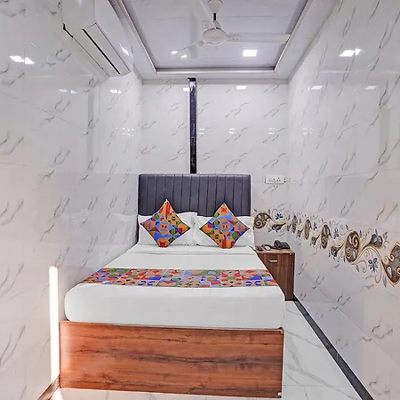 Guest house Via Sr Residency 4*