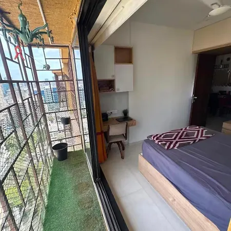 Skyline Serene Shared Access Homestay