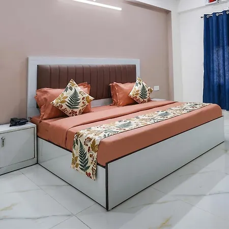 Hotel Fabhotel Orange Residency