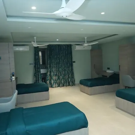 Fabhotels Cevo 4*