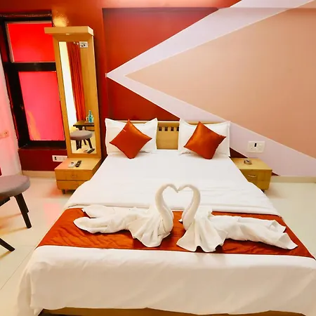 Bed & Breakfast Dev Shelter Malad West