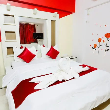 Bed & Breakfast Dev Shelter Malad West