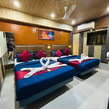 Hotel Al Raihan 3*