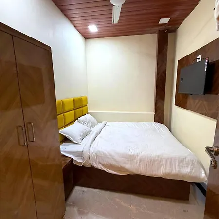 7 Heavens 2* Mumbai
